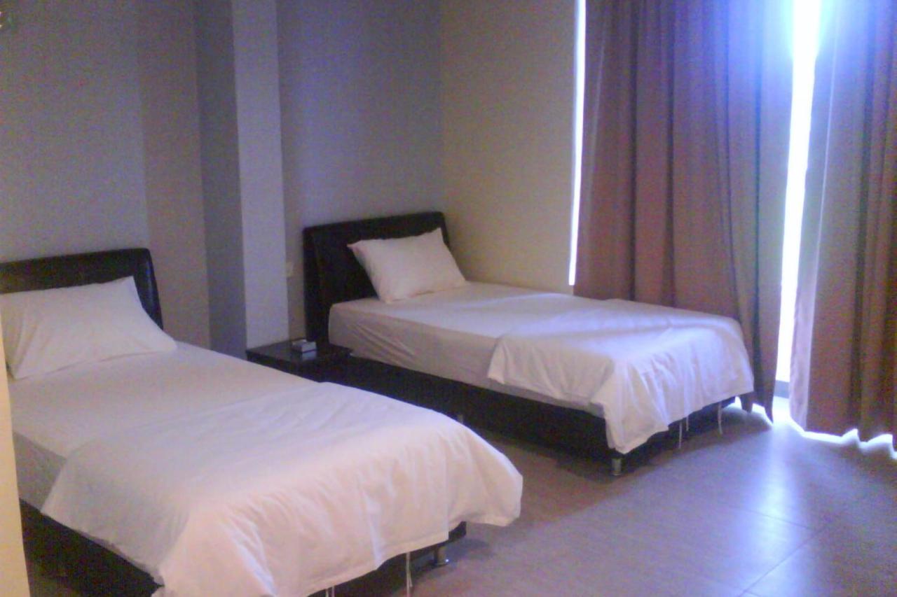 Oyo 90021 Star View Hotel Kampong Batu Tiga Bilik gambar