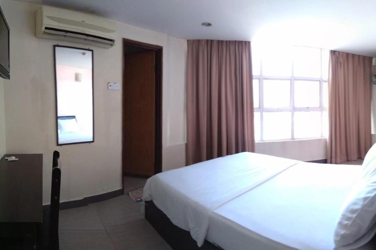 Oyo 90021 Star View Hotel Kampong Batu Tiga Bilik gambar