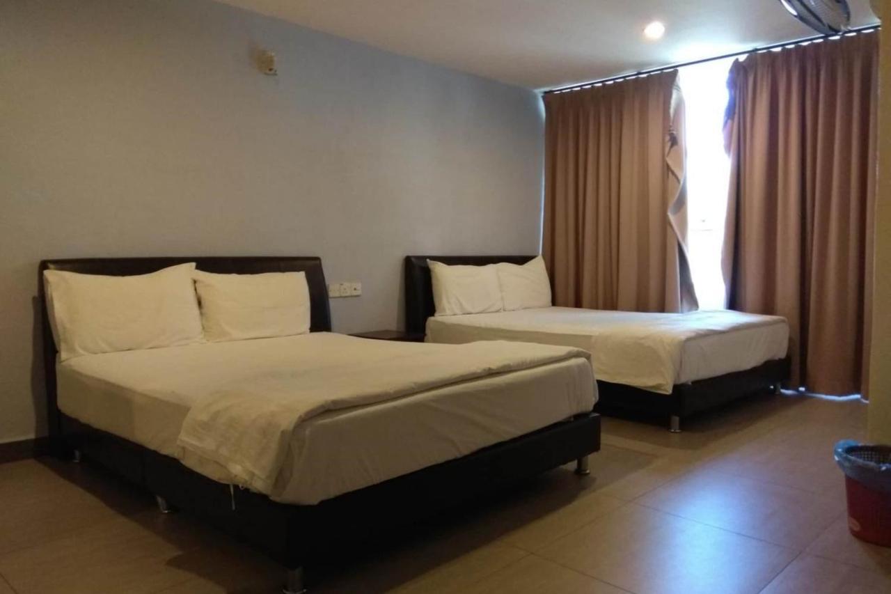 Oyo 90021 Star View Hotel Kampong Batu Tiga Luaran gambar